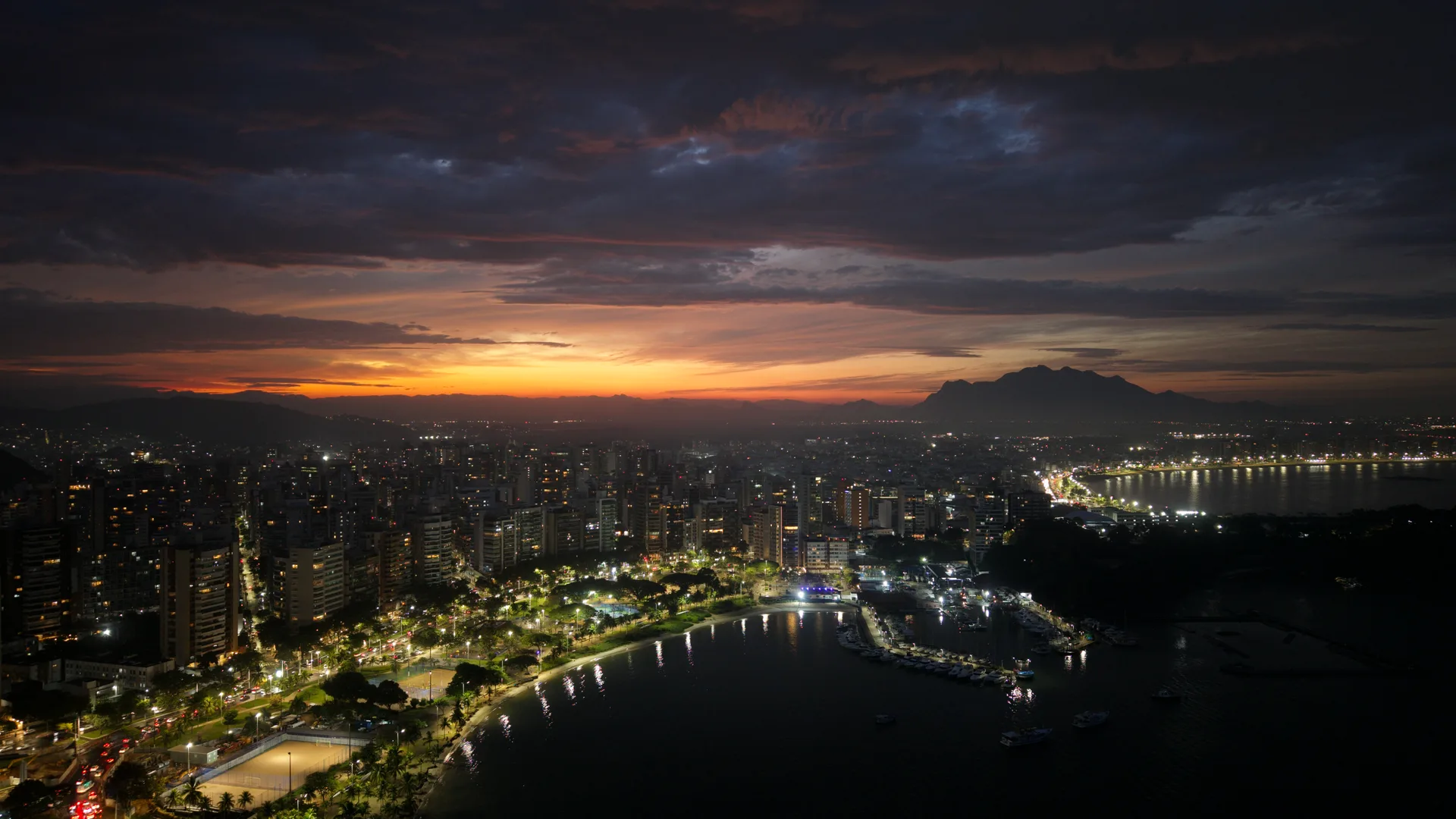Vista aérea de Praia do Canto, Vitória